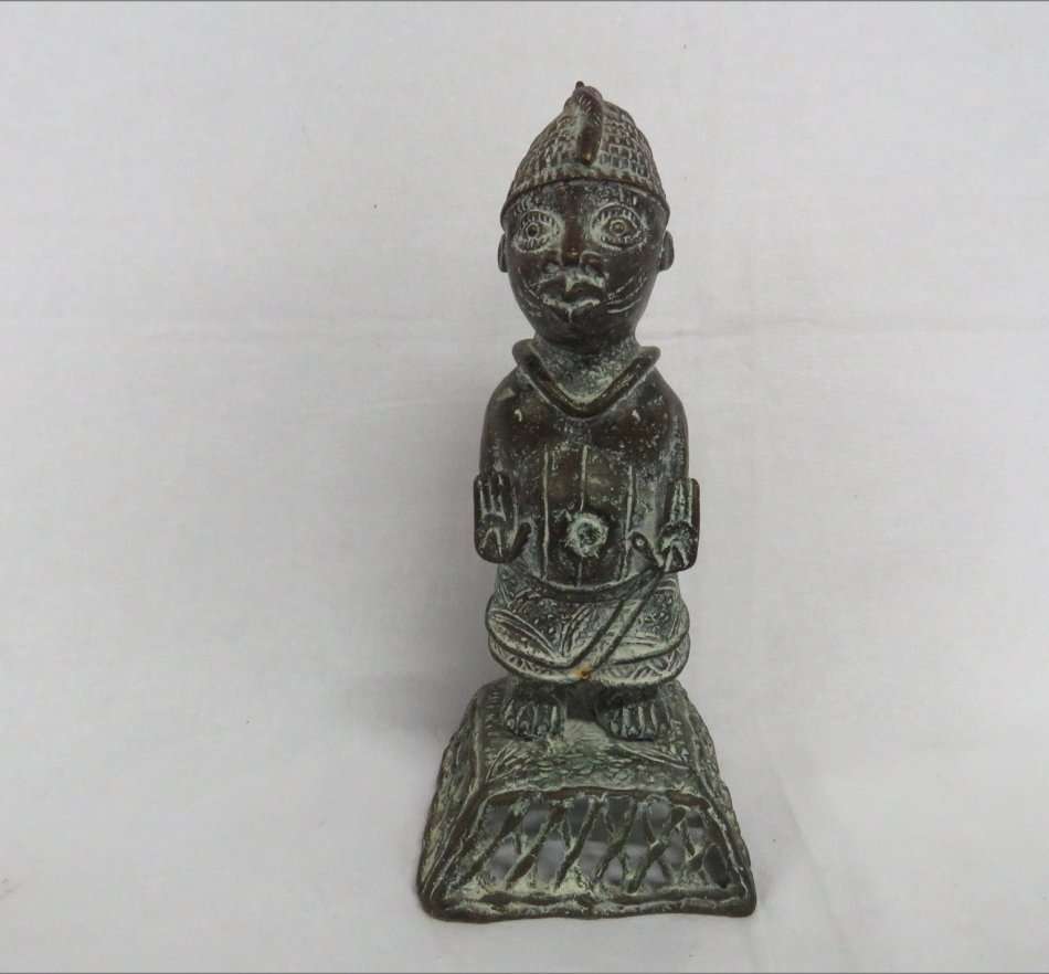 Vintage Benin bronze African sculpture