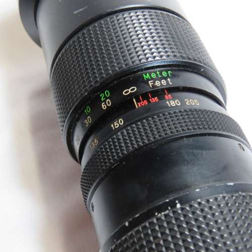 Vivitar 85-205mm auto zoom lens 1:3.8 - Lens have little bit dust inside but otherwise clean