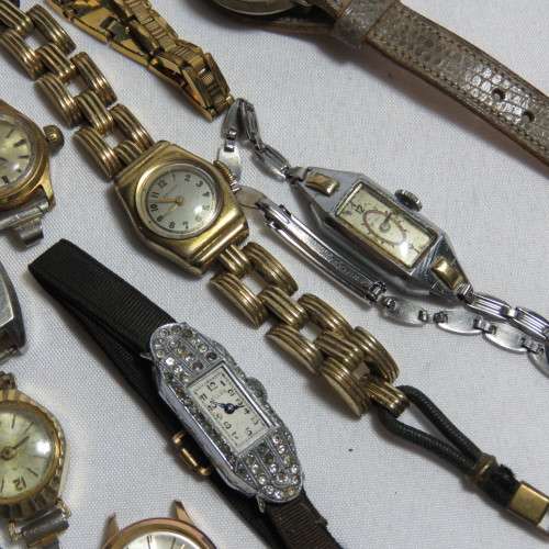 Lot of 11 vintage ladies mechanical watches for spares - Not working