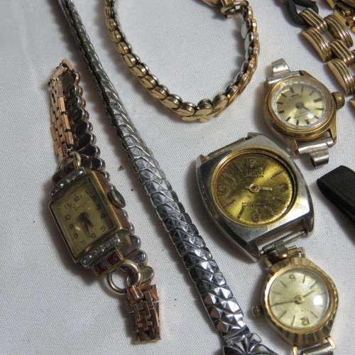 Lot of 11 vintage ladies mechanical watches for spares - Not working