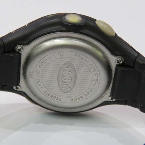 Xonix Quartz mens watch with side light - Wrist 19 cm