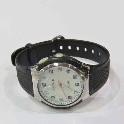 Xonix Quartz mens watch with side light - Wrist 19 cm