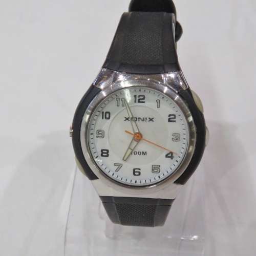 Xonix Quartz mens watch with side light - Wrist 19 cm