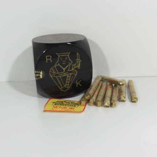 Ritmeester dice shaped cigar case with old cigars