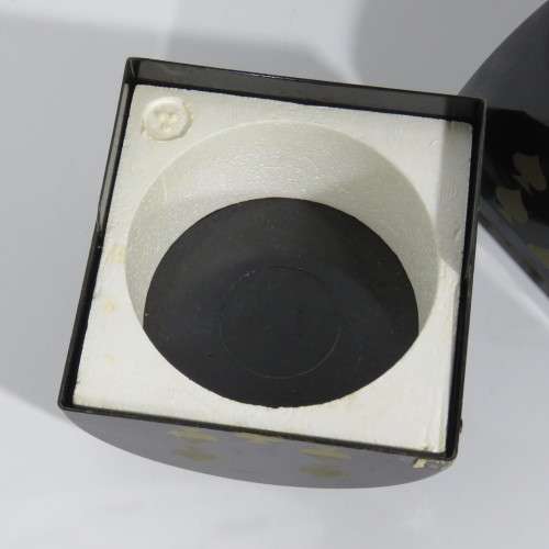 Ritmeester dice shaped cigar case with old cigars