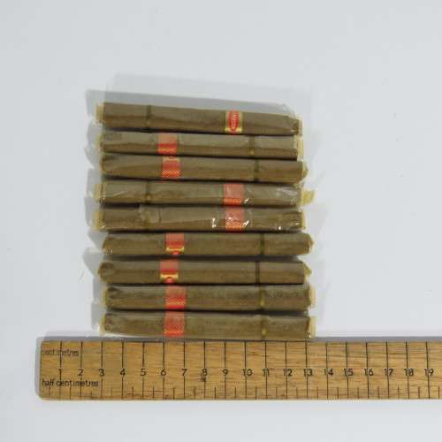 Ritmeester dice shaped cigar case with old cigars