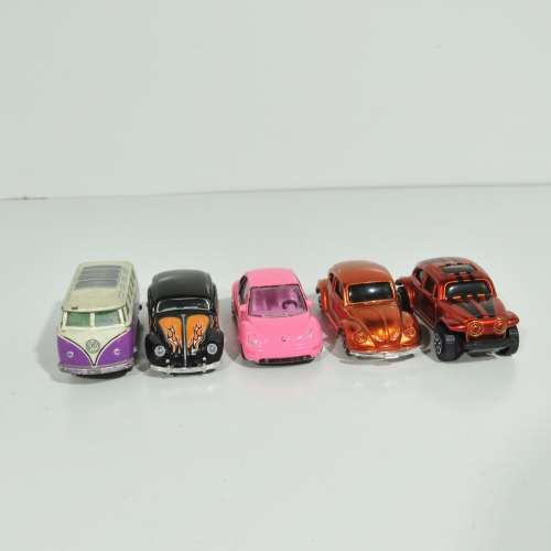 Lot of 5 Volkswagen beetles and microbus toy cars