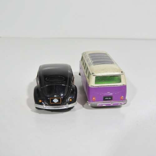 Lot of 5 Volkswagen beetles and microbus toy cars