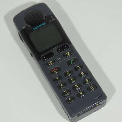 Lot of 2 vintage cellphones - Nokia and Siemens S10 - Not tested - No chargers