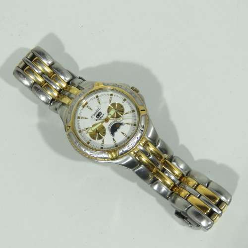 Fossil Blue BQ-9145 quartz mens watch - Scratched lens