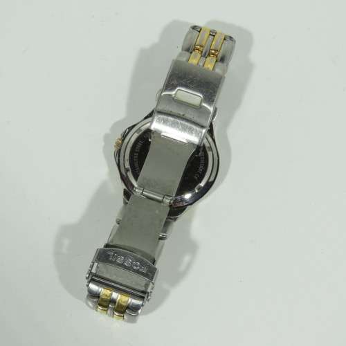 Fossil Blue BQ-9145 quartz mens watch - Scratched lens