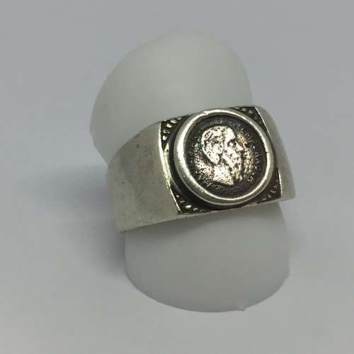 Used sterling silver mens coin ring - weighs 4.4g  - size O 1/2