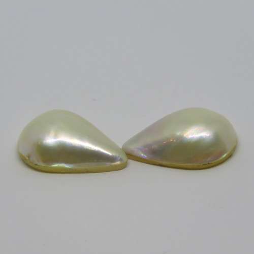 Pair of pear shaped mabe pearls - 22mm x 15mm