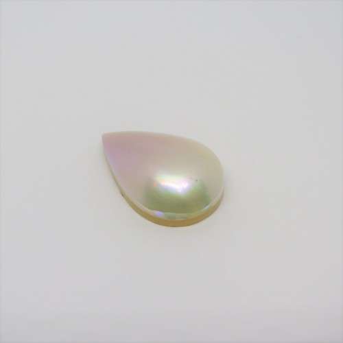 Pear shaped Mabe pearl - 19.3mm x 12.3mm