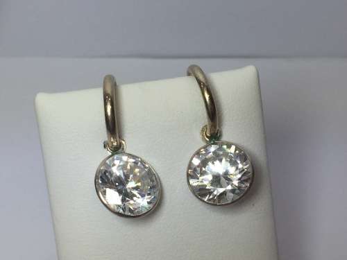 Pair of sterling silver earrings - weighs 6.2g