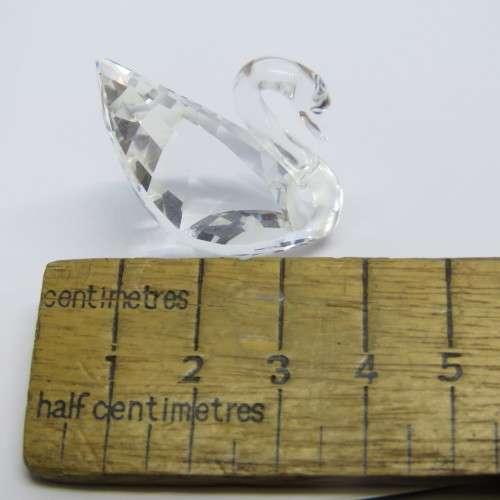 Small Swarovski swan - Weighs 17.2 grams