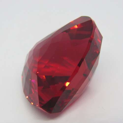 Swarovski SCS red heart in special box