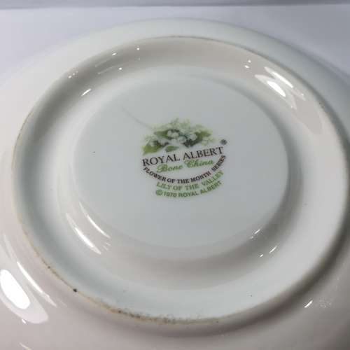 Royal Albert Flower of the month - May - Lily of the Valley porcelain duo