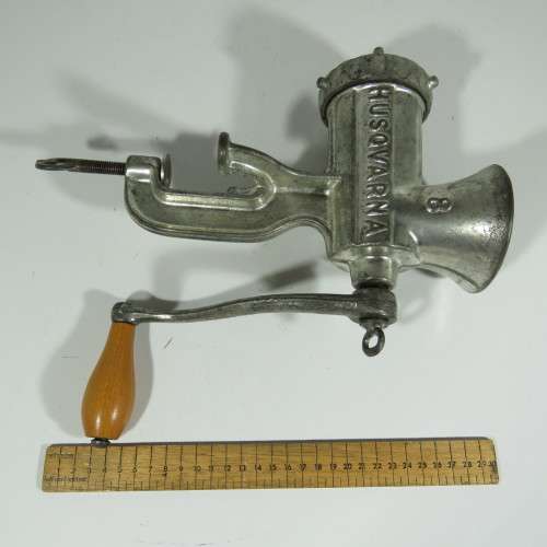Vintage Reliance Husqvarna no. 8 meat mincer