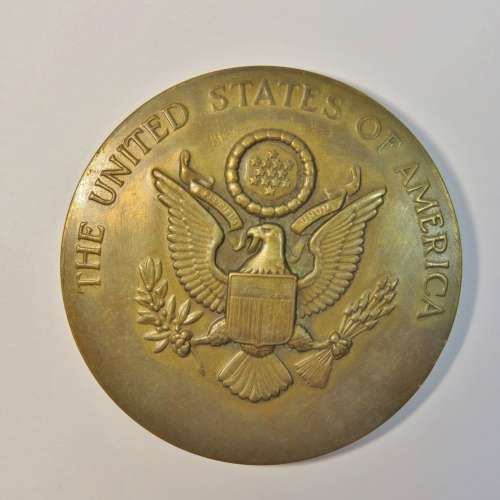 Large brass medallion - USA - Ronald Reagan and George Bush