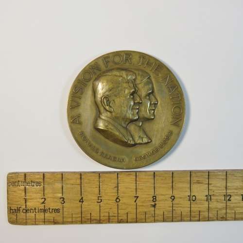 Large brass medallion - USA - Ronald Reagan and George Bush
