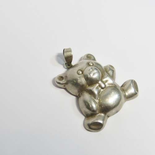 Sterling silver teddy bear pendant - Weighs 8,8 g