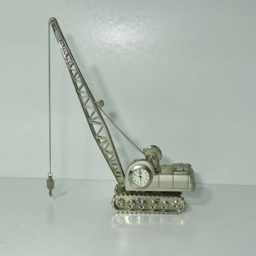 Construction crane metal model desk clock - Needs new battery