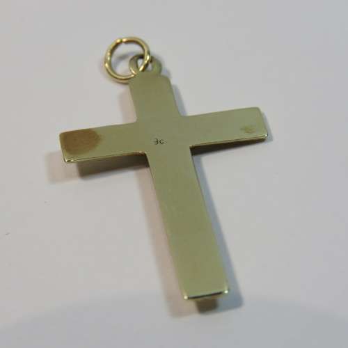 Jesus on cross 9kt gold pendant plus 2 cross ear studs - Weighs 2 grams