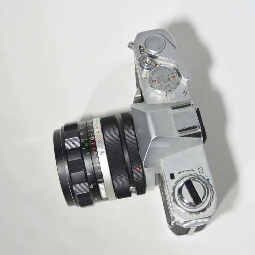 Canon Pellix 35mm Film Camera with Lenses & Accessories