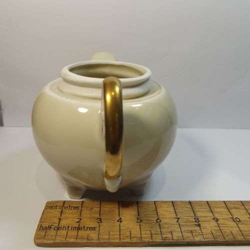 Oscar Schlegelmilch porcelain teapot with screw-on lid