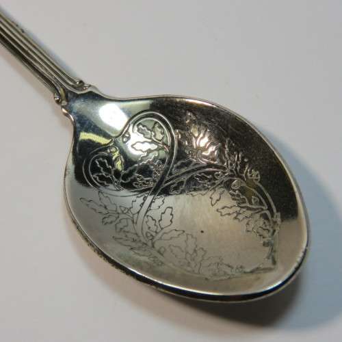 Queen Elizabeth 2 spoon