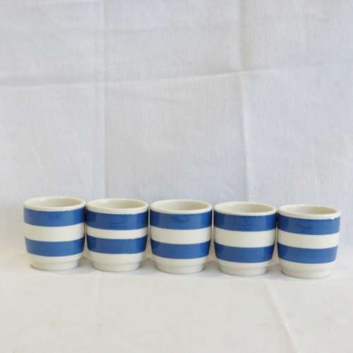 Unmarked Cornish kitchenware type small cups - Lot of 5