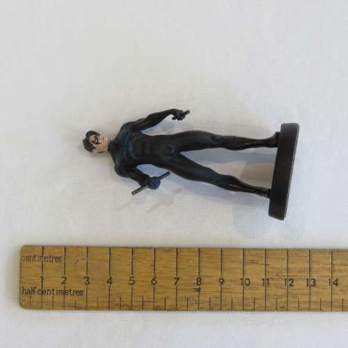 Eaglemoss DC Comics Super Hero Collection #19 Nightwing figurine with magazine - No box
