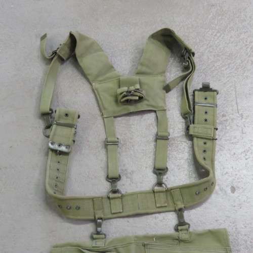 SADF Pattern 6/64 yoke with belt and ground sheet cover - Belt length 95 cm - Cover 37 x 40 cm