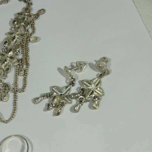 Low grade silver necklace with matching earring