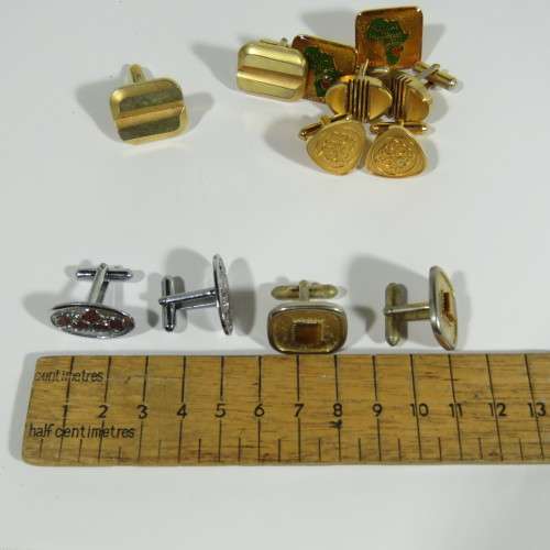 6 Pairs of vintage cufflinks