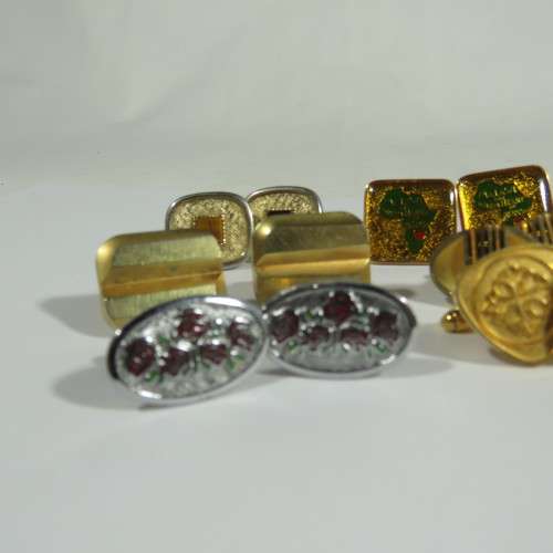 6 Pairs of vintage cufflinks