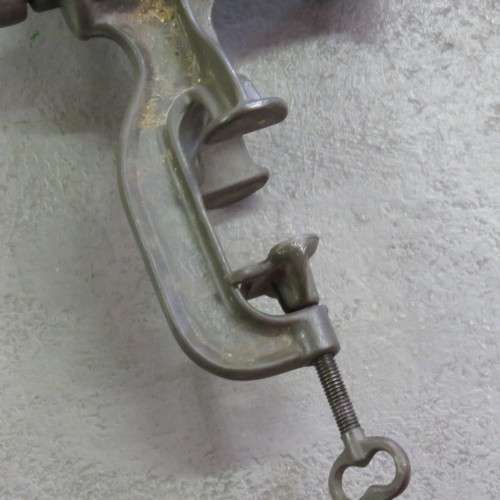 Reliance No.20 meat mincer