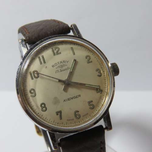 Vintage Rotary Avenger manual wind mens watch - Working