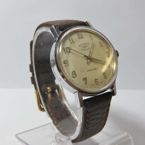 Vintage Rotary Avenger manual wind mens watch - Working