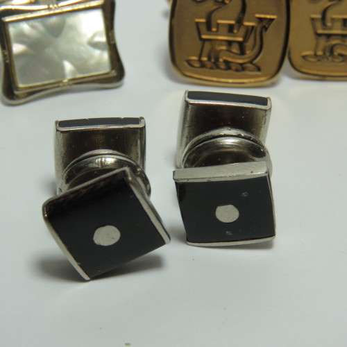 3 Pairs of vintage cufflinks