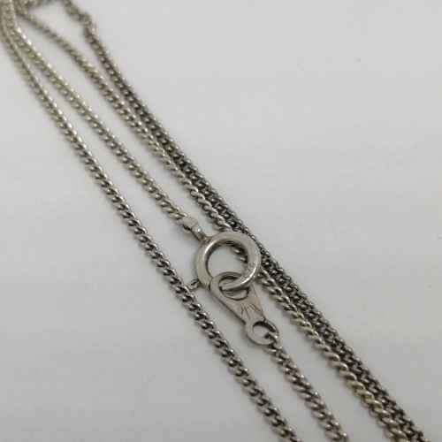 Sterling Silver necklace with silver heart pendant - weighs 3.8grams - length 25cm including pendant