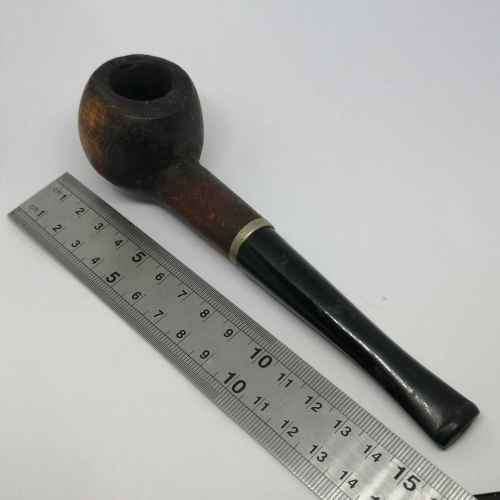 Vintage wooden smoking pipe