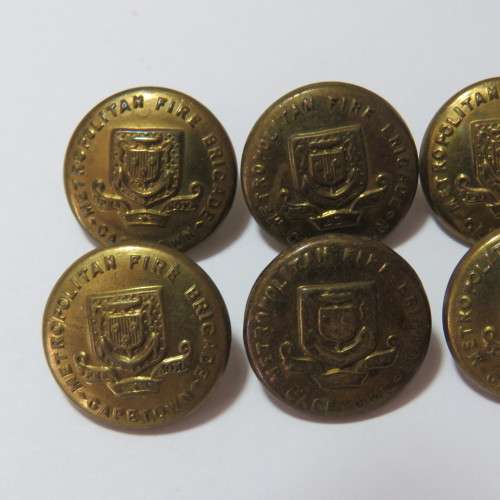 Cape Town Metropolitan Fire Brigade - Lot of 6 medium buttons - Pocket