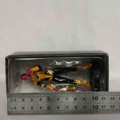 Eaglemoss DC Comics Super Hero Collection #28 - Sinestro figurine with magazine