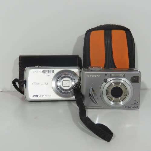 Lot of 2 digital cameras - Sold as is - Not tested