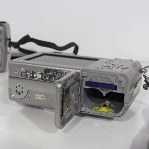 Lot of 2 digital cameras - Sold as is - Not tested