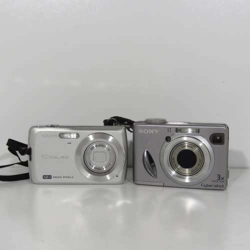 Lot of 2 digital cameras - Sold as is - Not tested