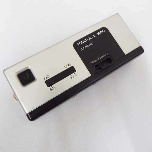 King, Regula 590 Motronic 25 mm film camera