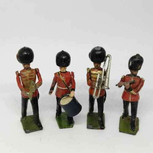 Set of 12 British Army band lead soldiers - Britains Ltd